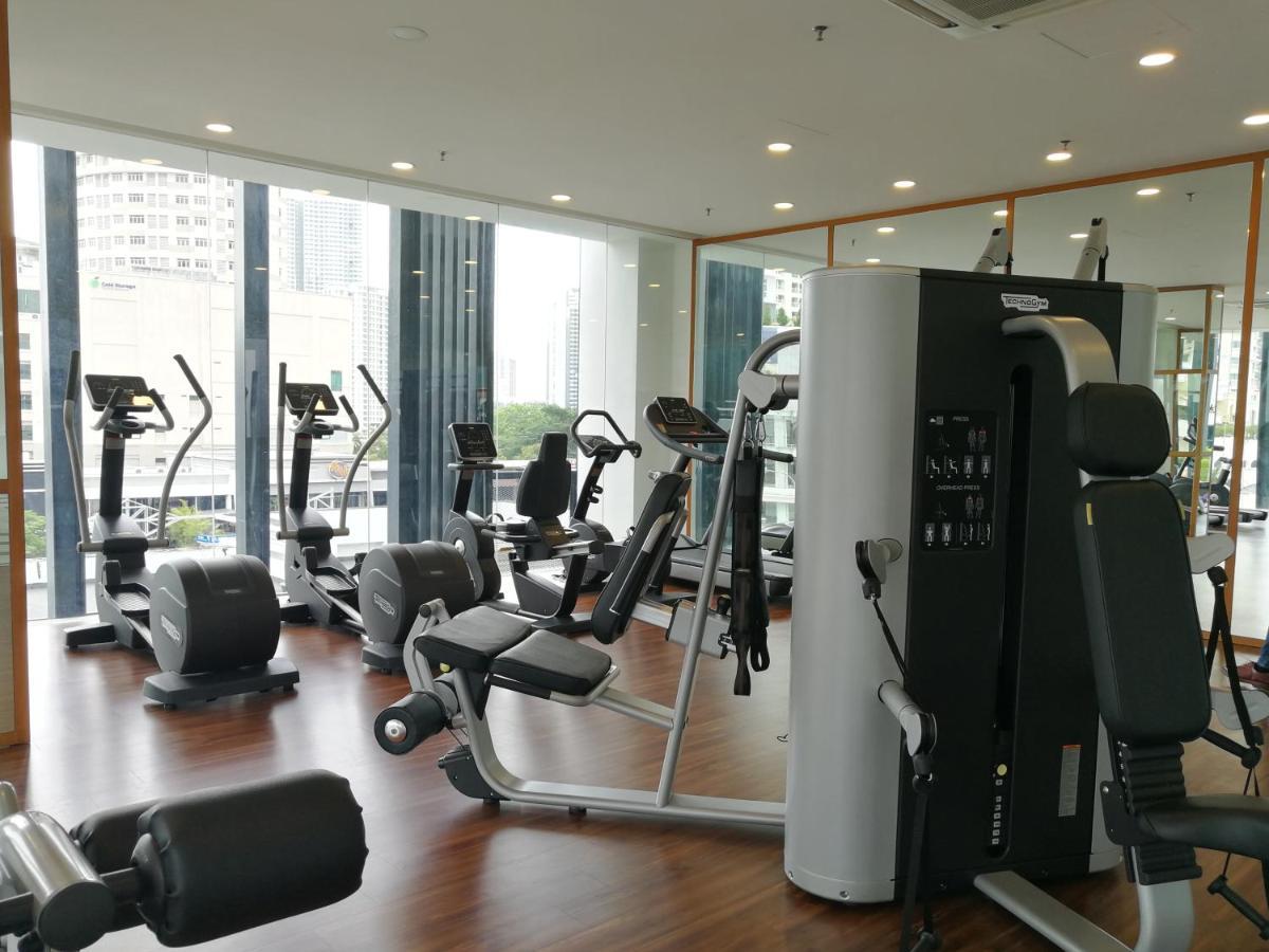 Landmark Stunning High Floor Coast View Studio #Netflix #Fast Wifi Tanjung Tokong Экстерьер фото